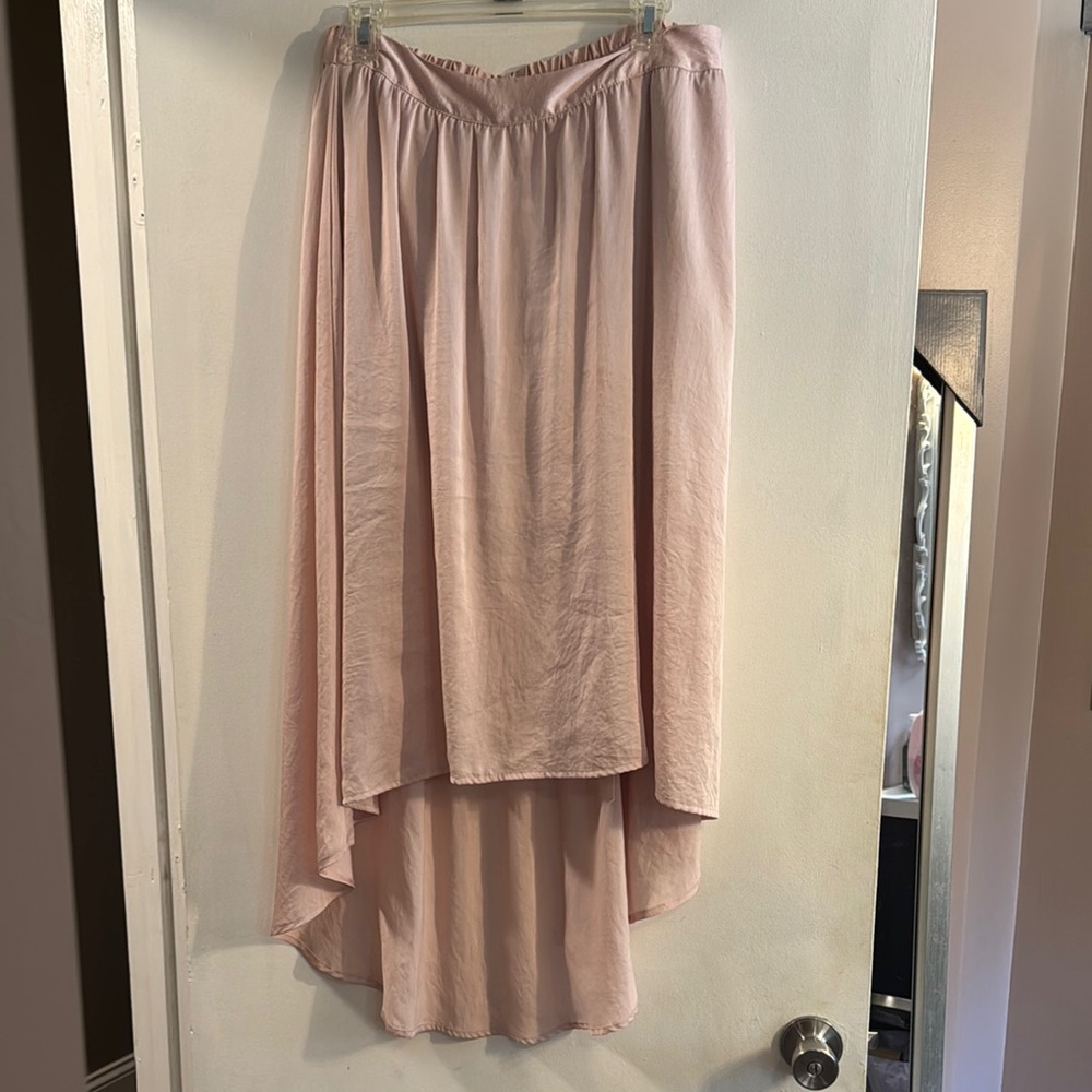 LC Lauren Conrad Blush High-Low Skirt